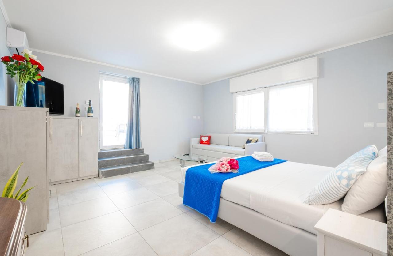 La Maricita Rimini Apartman Kültér fotó