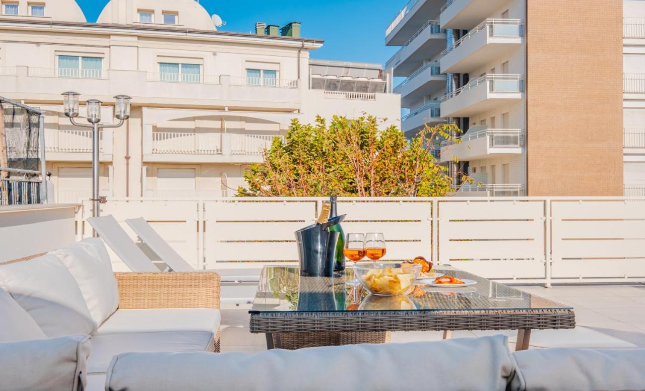 La Maricita Rimini Apartman Kültér fotó